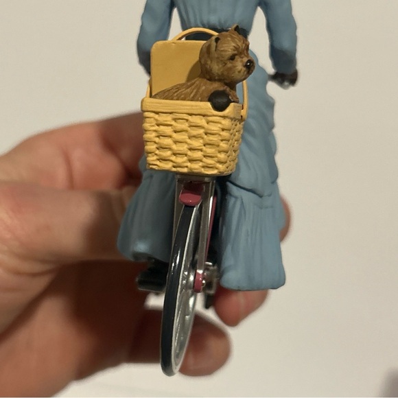 1997 Hallmark Keepsake  "Miss Gulch"  The Wizard of Oz Collection- In Box! - Picture 12 of 16